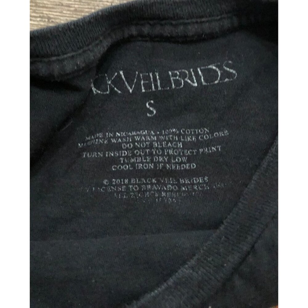 Black Veil Brides Womens Small Black Short Sleeve Rock Band T Shirt - Picture 2 of 4